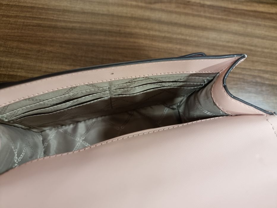 Оригинална чанта от естествена кожа Michael Kors Heather Large Shoulder Bag –Pink