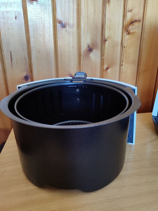 Фритюрник с горещ въздух