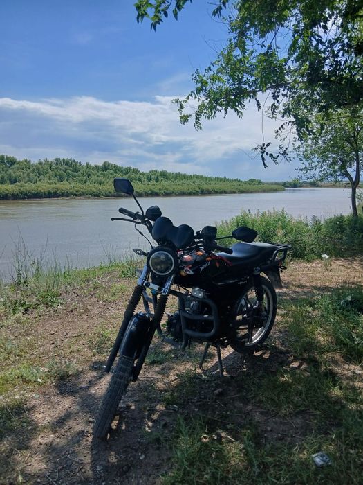 Мотоцикл яки 110