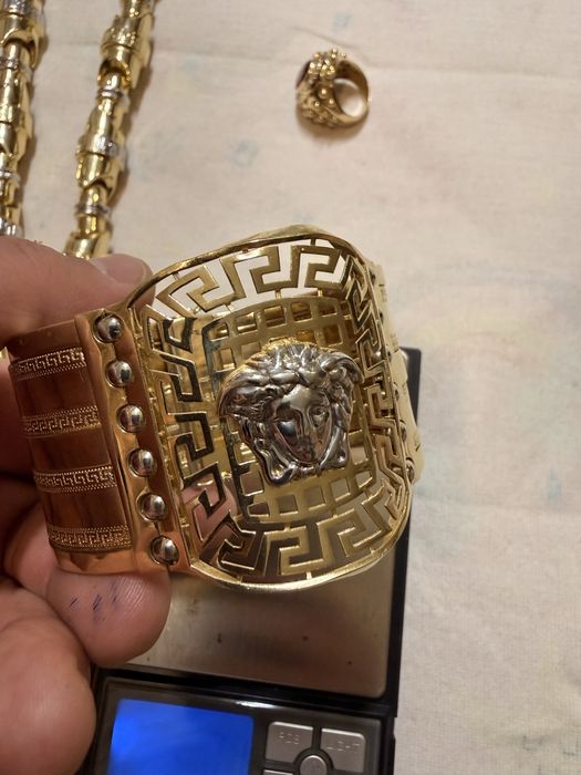 Злато-Ланец гривна пръстен 175.лв на грам. Само лично предаване София