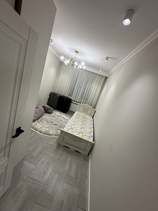 3-комнатная квартира 70 м² с ремонтом неоклассика, Ц-4,