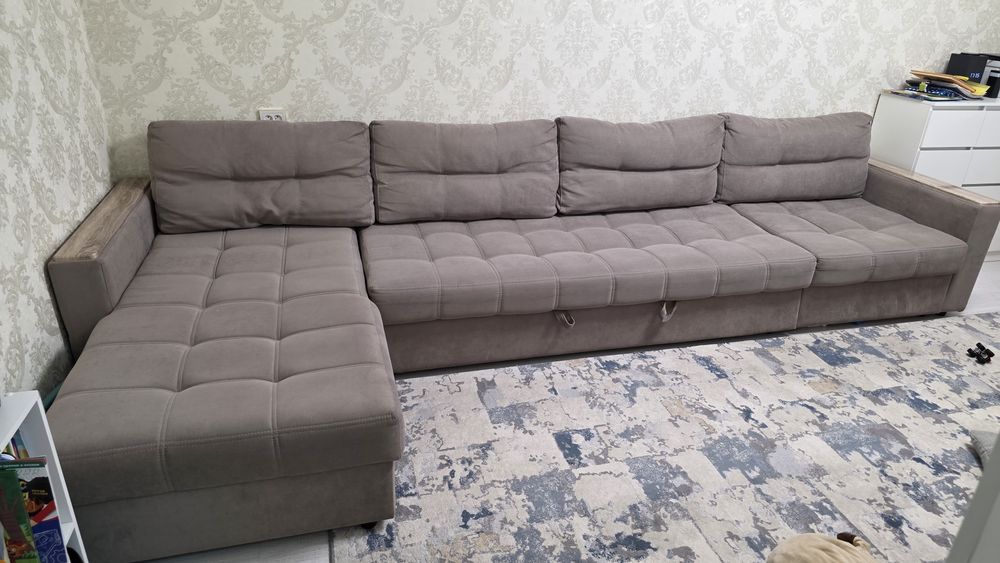 Продам диван 4 метра