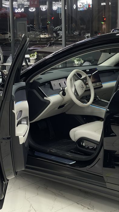 BYD han L 701 km full 2wd + Garantiya Avtasalonda tayyori !