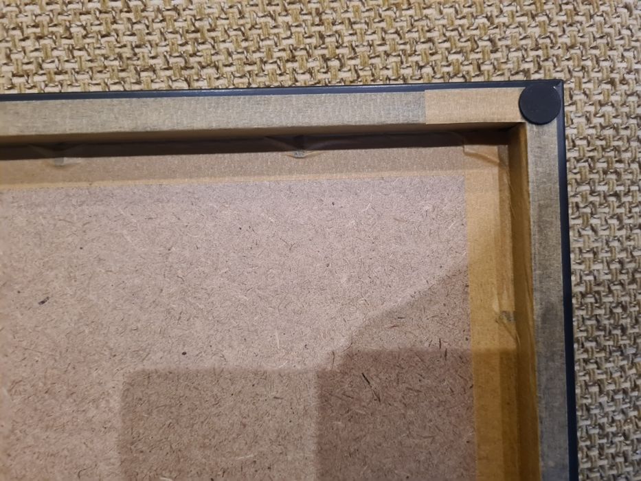 Постери, плакати, картини - рамкирани с рямки по поръчка