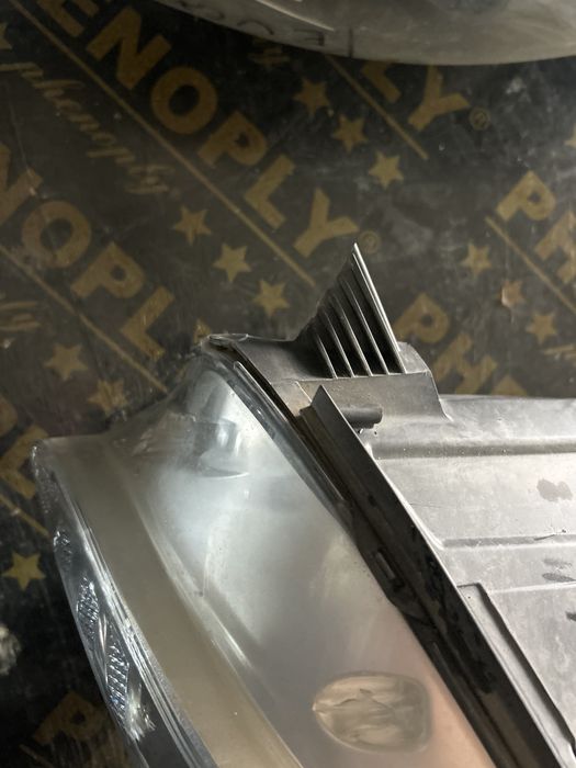 Десен фар за peugeot expert 16” +