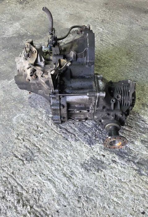 Скоростна кутия за Nissan X-Trail 2.2dCi / Нисан Екс-Трейл 2002г.