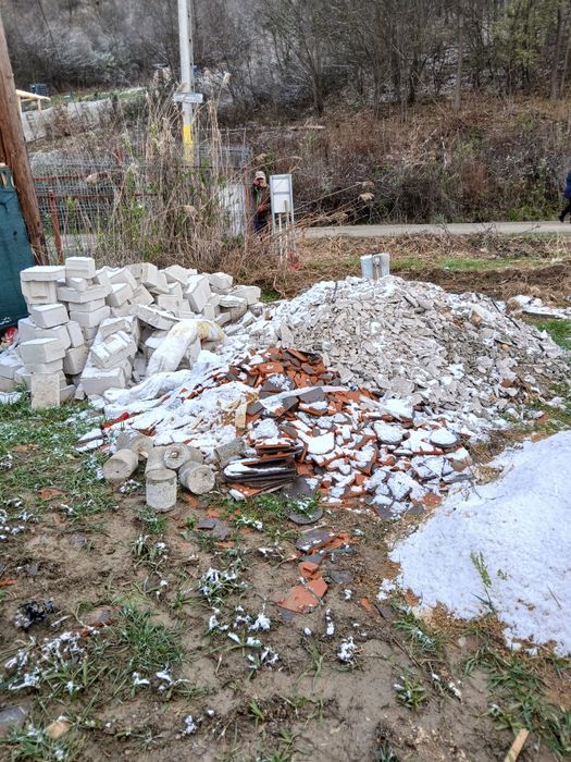 Transport ridic moluz demolari