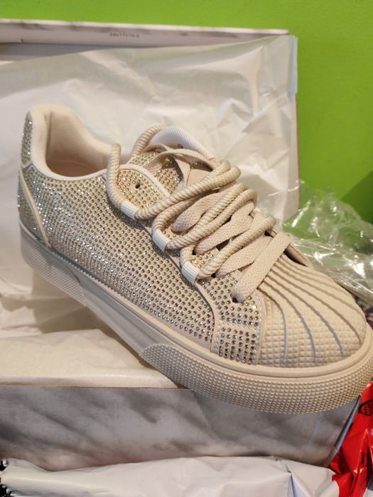 Дамски кецове блестящи 40н