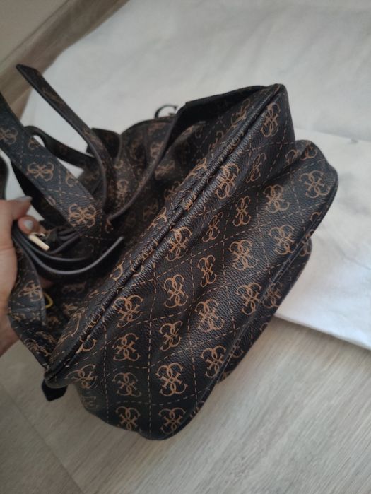 Оригинална раница Guess