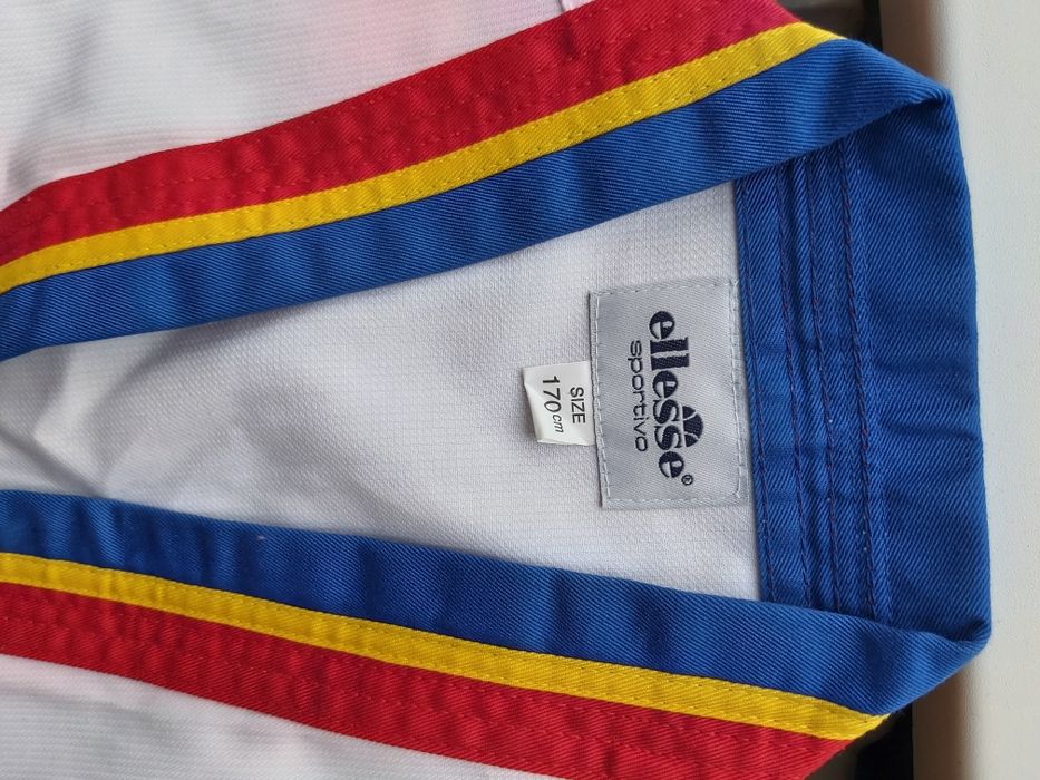 Кимоно и амуниции продам