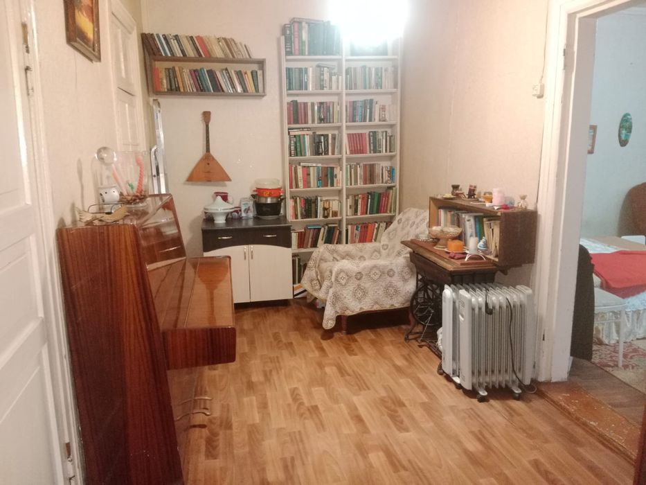 Продам хороший дом 3х ком центр