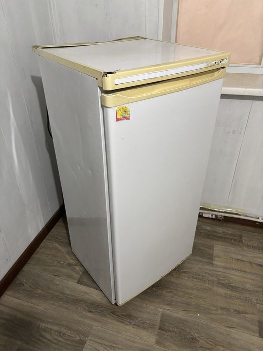 Холодильник б/у