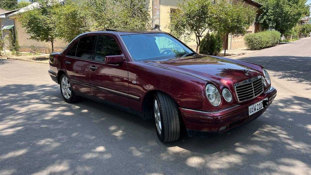Mercedes w210sotiladi