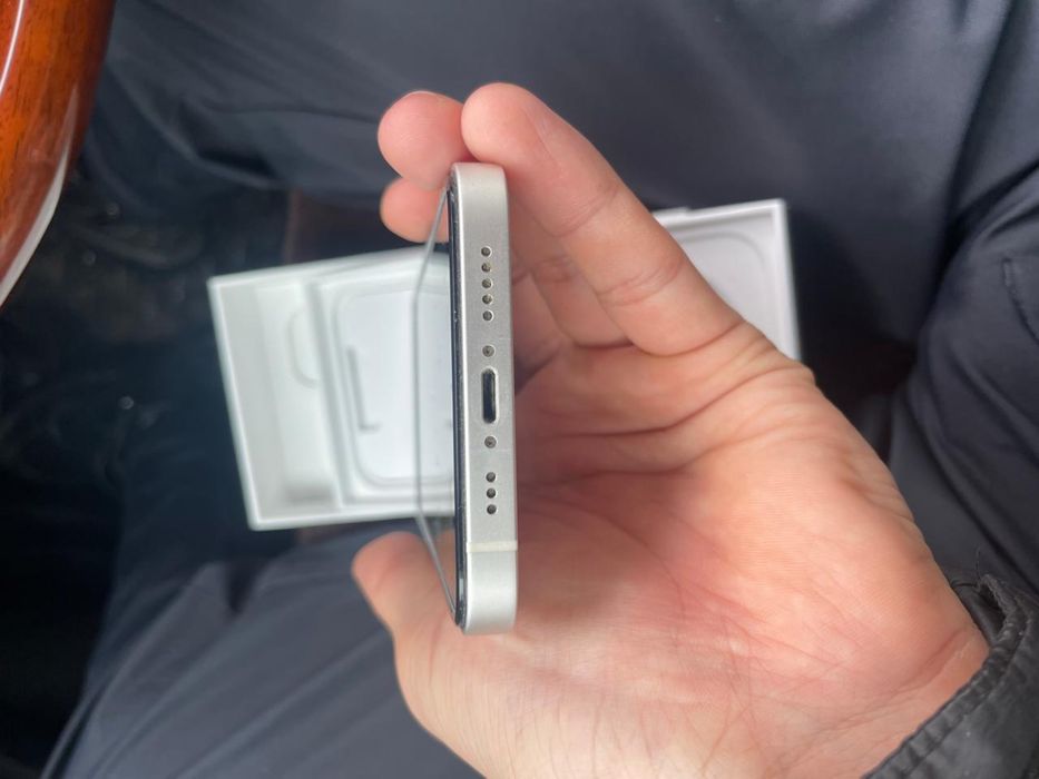 Айфон  12 128 гб