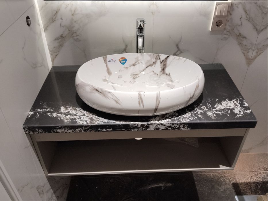 Столешницы из искусственного камня.