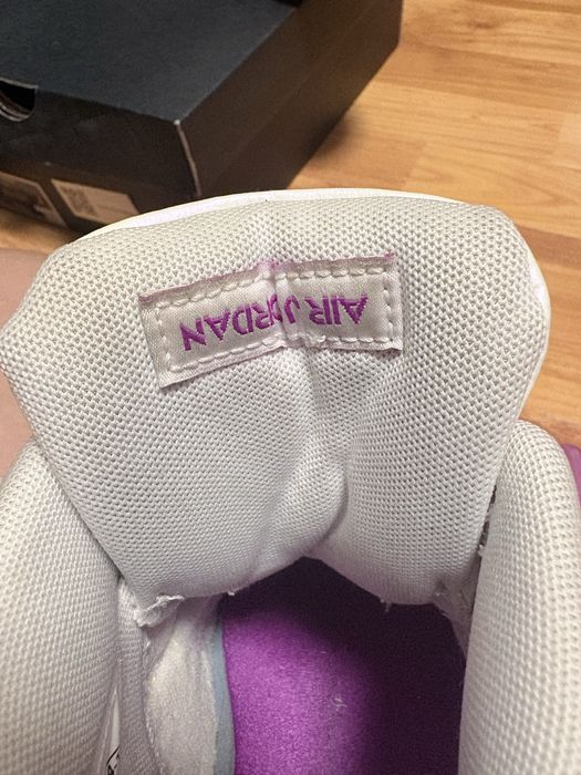 Jordan retro 4 hyperviolet-37,5
