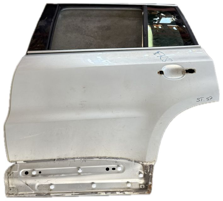 Usa / Portiera spate stanga Volkswagen VW Tiguan prima generatie 5N