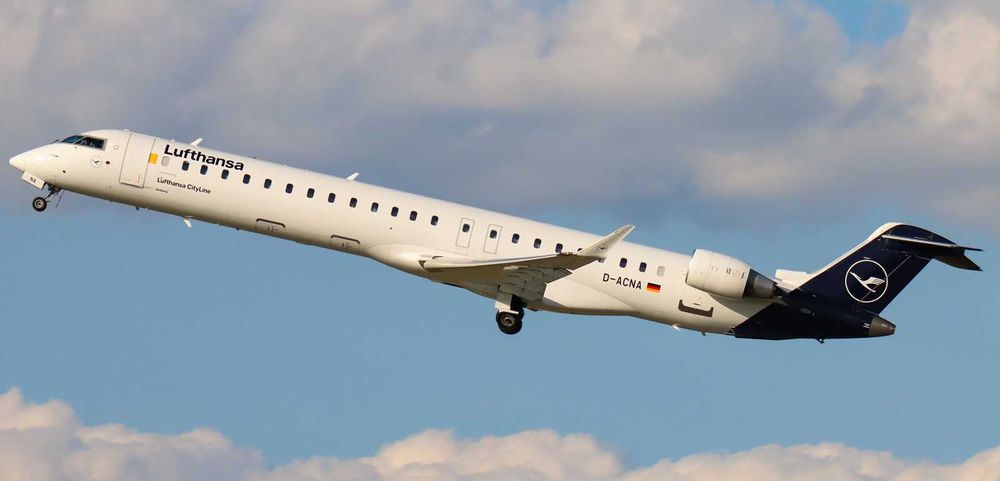 BOMBARDIER CRJ-900 LUFTHANSA Macheta avion Scara 1:100