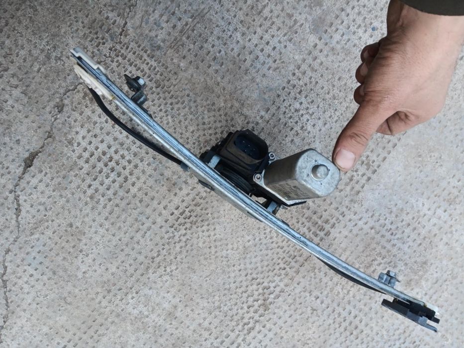 Macara drapta spate  bmw seria 3