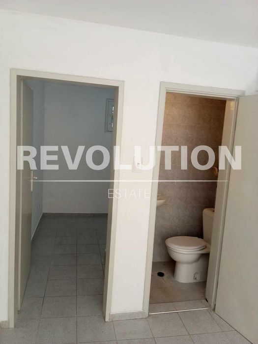 Дава се под наем Магазин в Варна, Лятно кино Тракия - 27 кв.м за 200 € - Снимка #6