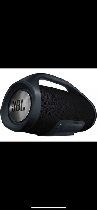 JBL Bombox мощный