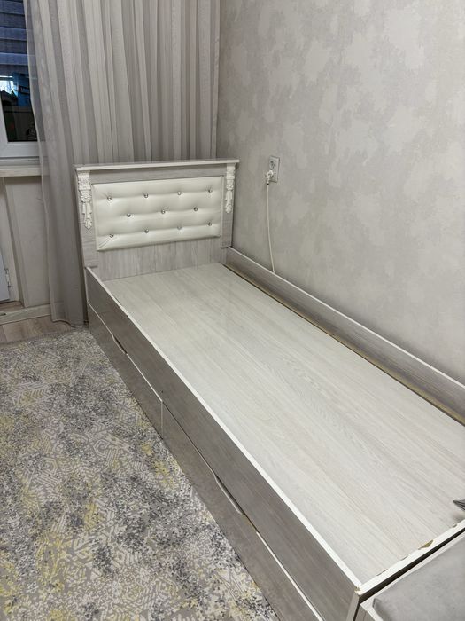 Кровать односпалка