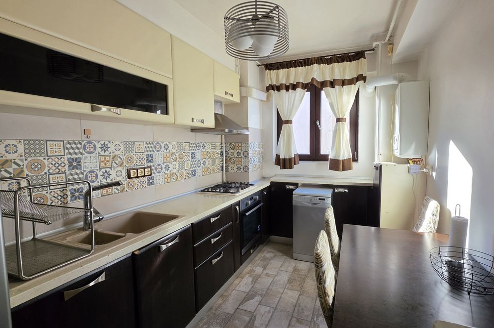 Proprietar - Inchiriez apartament 2 camere, mobilate ca 3, loc de parcare inclus | Rezidential Apusului