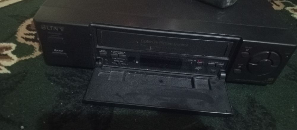 Sony видео магнитафон отлично работает