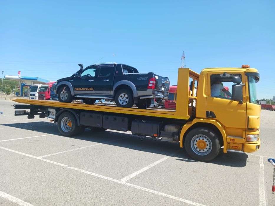 Tractări utilaje până în 10 t deblocări auto, accidente