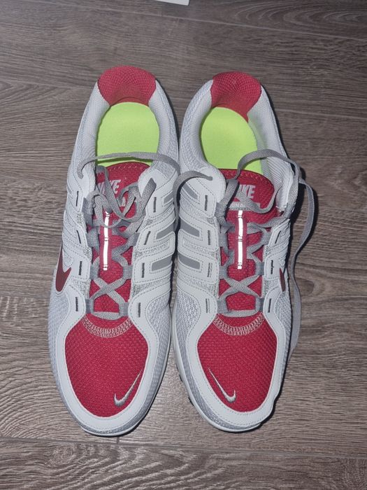 Нови мъжки маратонки