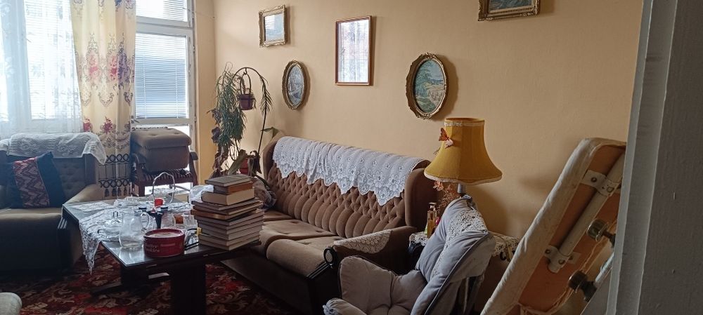 Продава се Тристаен апартамент в Шумен, Болницата - 100 кв.м за 1200 €/кв.м - Снимка #3