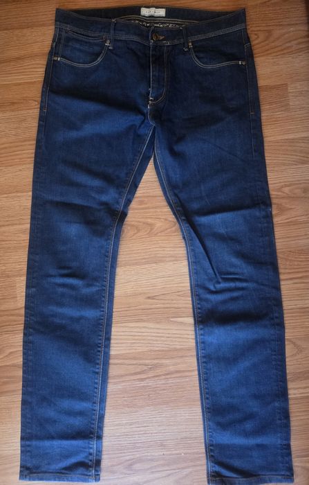 Blugi bărbați Zara