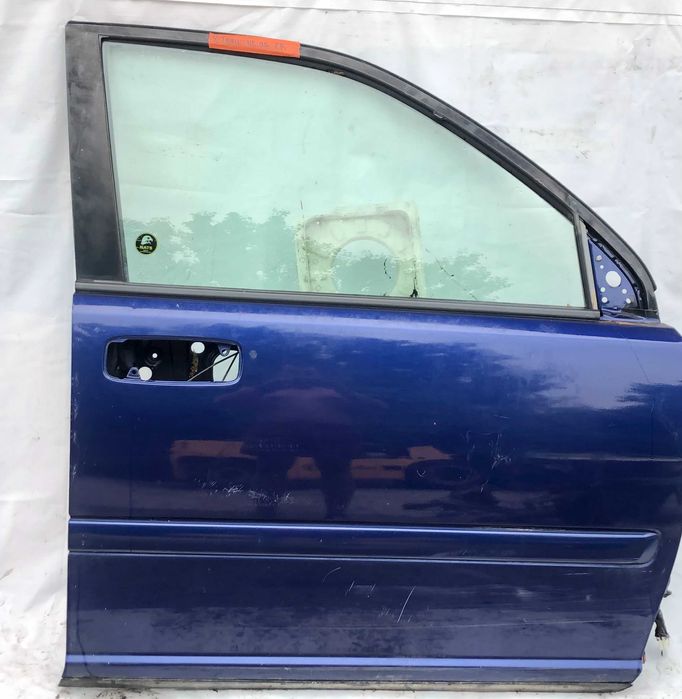 Предна дясна врата Nissan X-trail T30 2005г