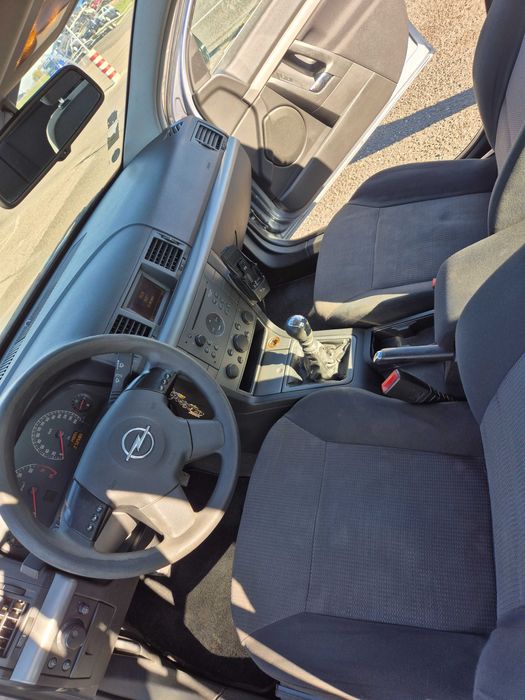 Opel Vectra C 1.8 Benzina an fabricatie 2003