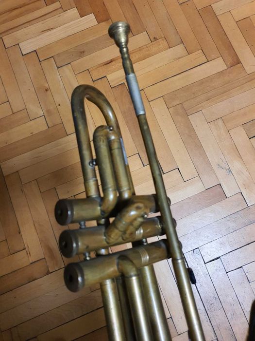 Старинен тромпет Лигнатон