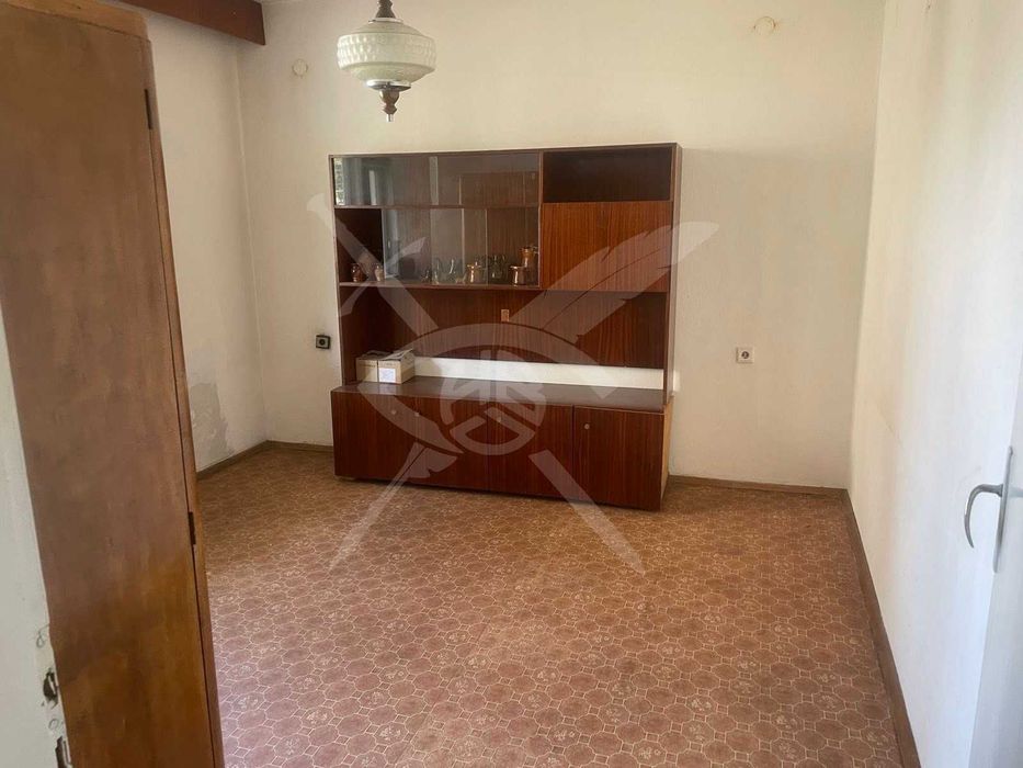 Продава се Къща в Асеновград - 620 кв.м за 1000 €/кв.м - Снимка #8