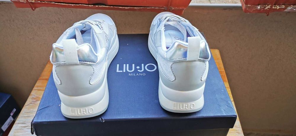 Oригинални маркови дамски маратонки / сникърси LIU JO - 36 номер