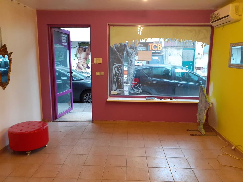 Дава се под наем Магазин в Варна, Окръжна болница - 45 кв.м за 561 € - Снимка #9