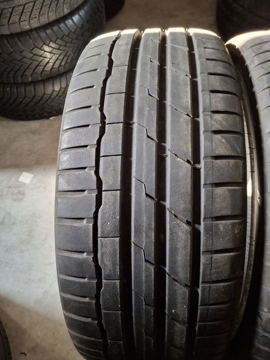 2 Anevelope de vară 225 40 r19 Hankook