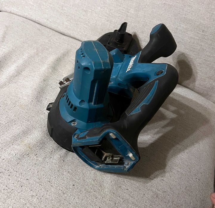 Makita DPB181 Fierastrau cu banda 18V LXT profesional