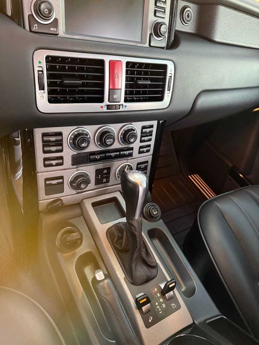 Range Rover  2007 год. 4,2 supercharged.