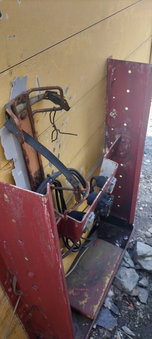 Panou cuple și prize electrice pentru semiremorca