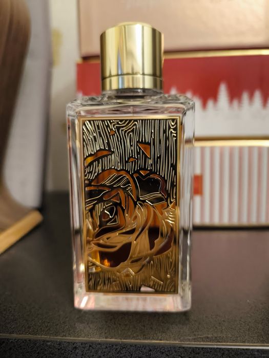 Парфюм OUD Bouquet.