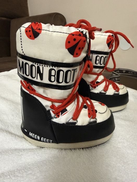 Детски апрески MOON BOOT 21-24 номер