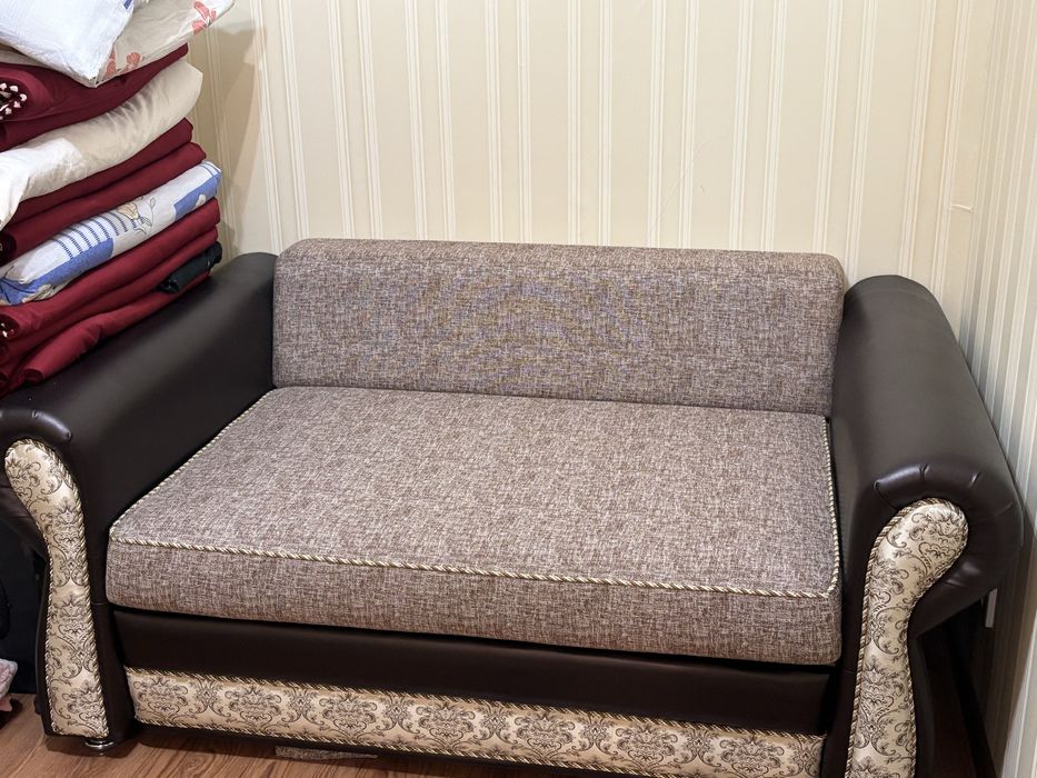 Продам 2 дивана в комлекте