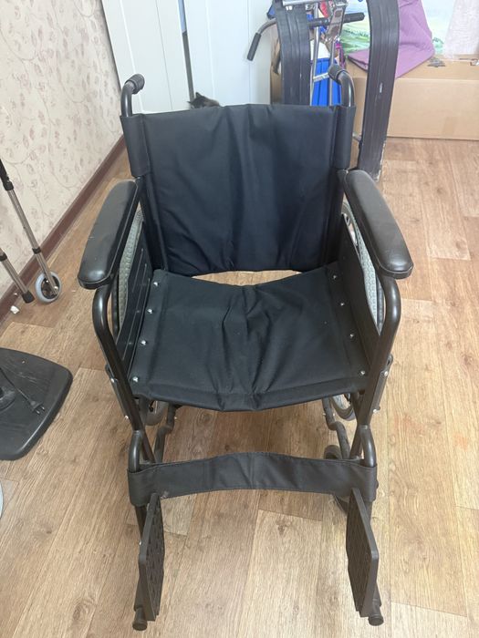 Инвалидная коляска