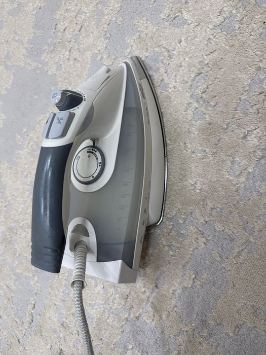 Утюг Braun TexStyle 7 белый, серый