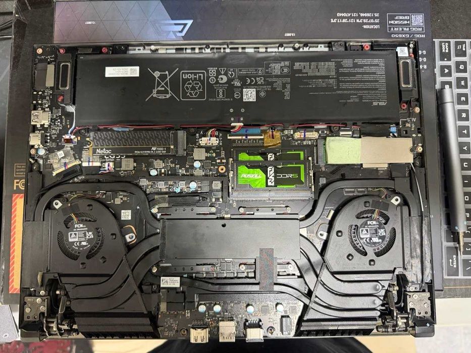 Ноутбук ROG Zephyrus Duo 16 (2023) GX650