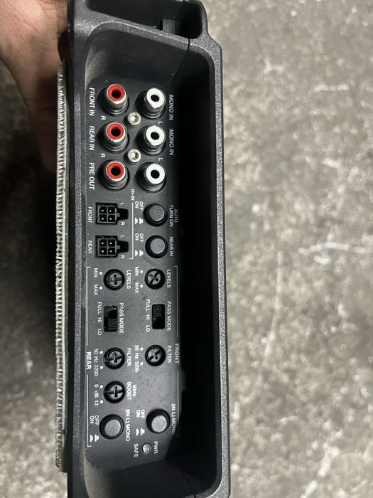 Усилвател 4 канален Hertz