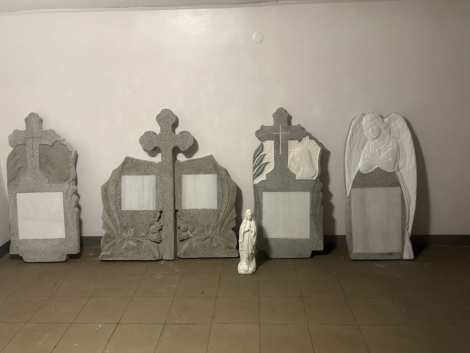 Monumente funerare com gemenele jud braila